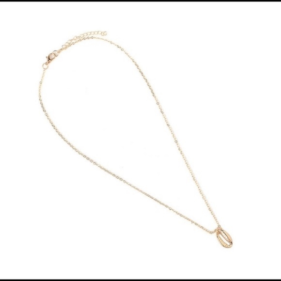VSCO Gold Puka Shell Necklace - Picture 2 of 4